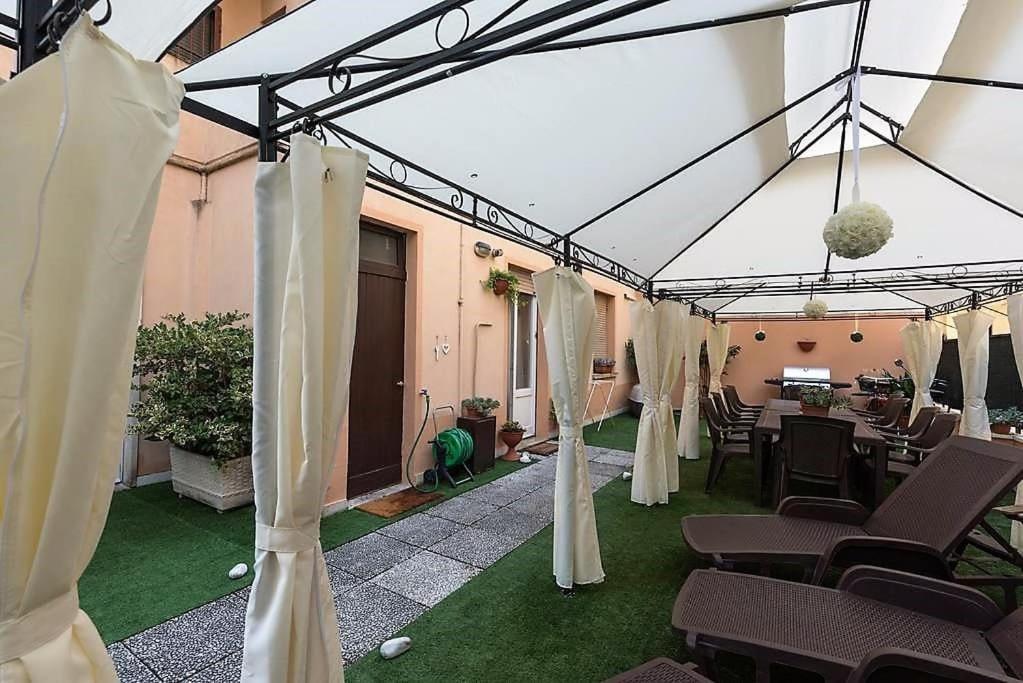 Terrazze Italiane City Center - White Apartment Verona Buitenkant foto
