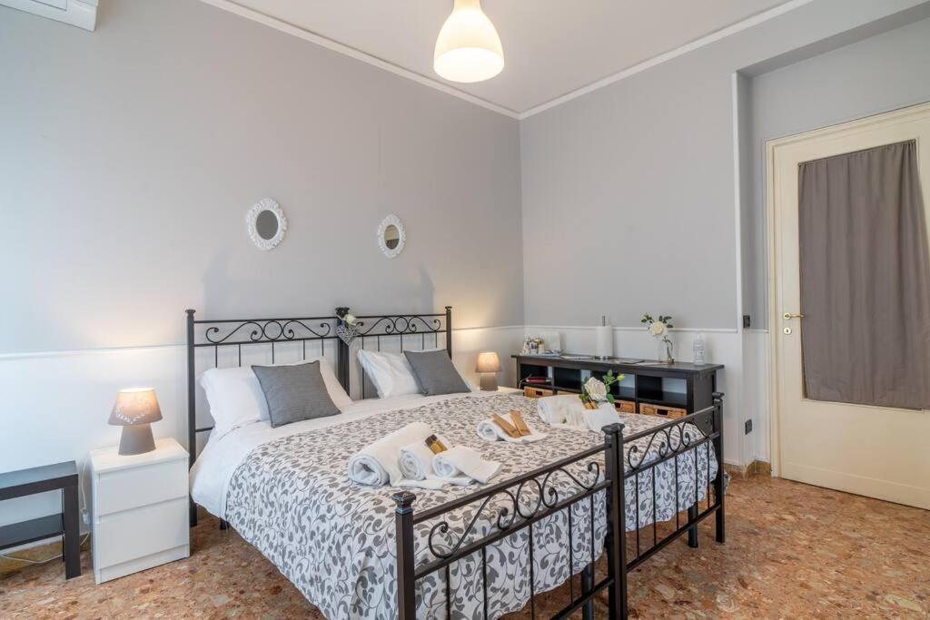 Terrazze Italiane City Center - White Apartment Verona Buitenkant foto
